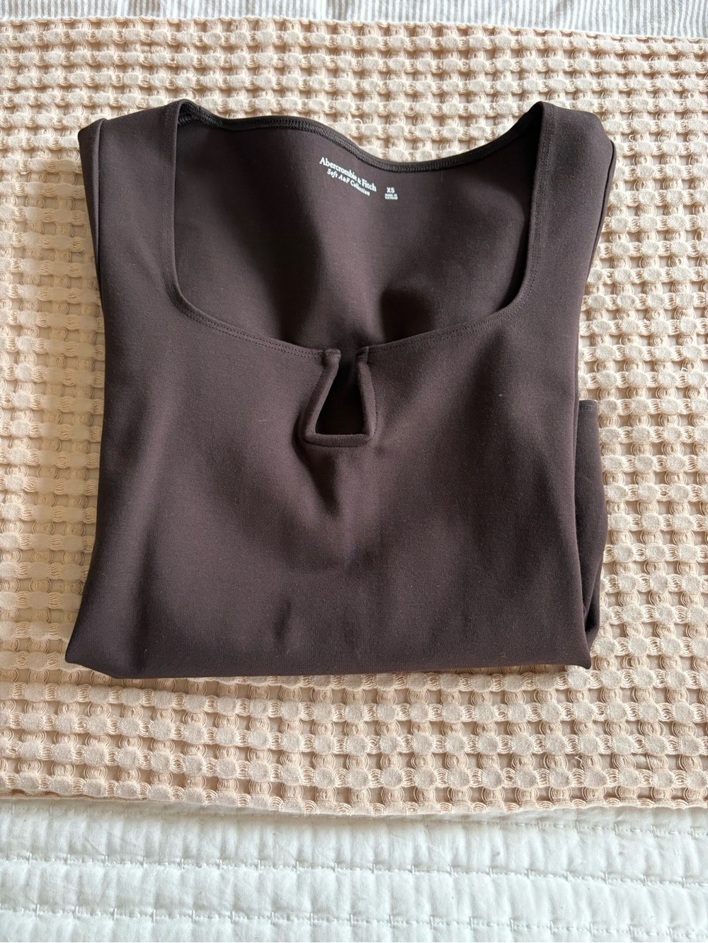 Abercrombie & Fitch Brown Scoop-Neck Keyhole Bodysuit